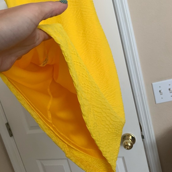Yellow Calvin Klein Size 4 stretchy Sheath Dress - Picture 5 of 6